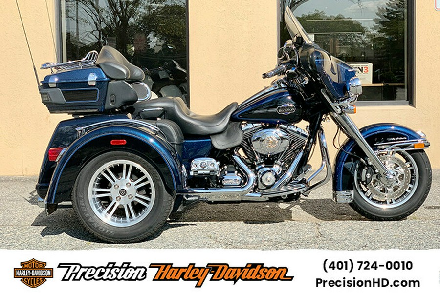 2012 Harley-Davidson Tri Glide FLHTCUTG - LOADED WITH ACCESSORIES