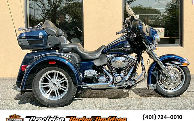 2012 Harley-Davidson Tri Glide FLHTCUTG - LOADED WITH ACCESSORIES