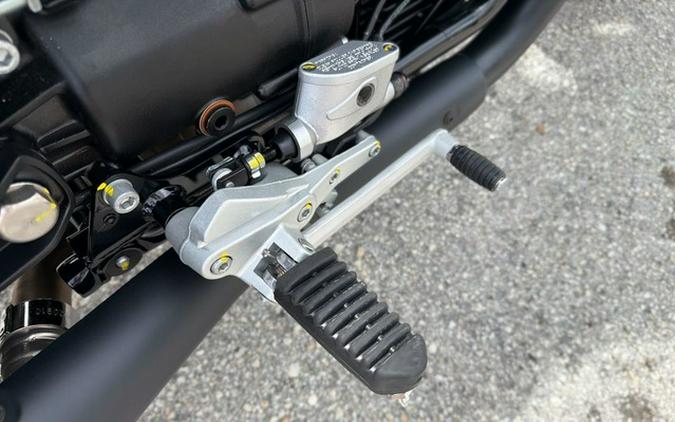 2027 Moto Guzzi V7 Sport