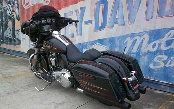 2017 Harley-Davidson® FLHXS - Street Glide® Special