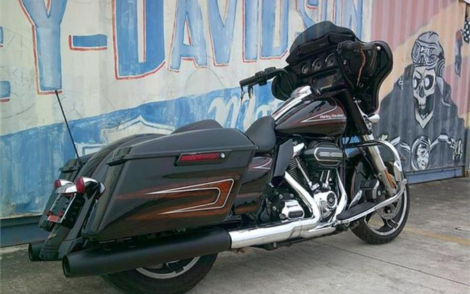 2017 Harley-Davidson® FLHXS - Street Glide® Special