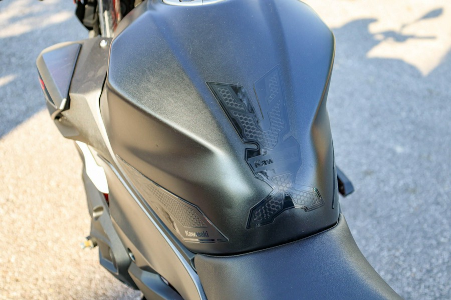 2025 KAWASAKI Z500 SE ABS