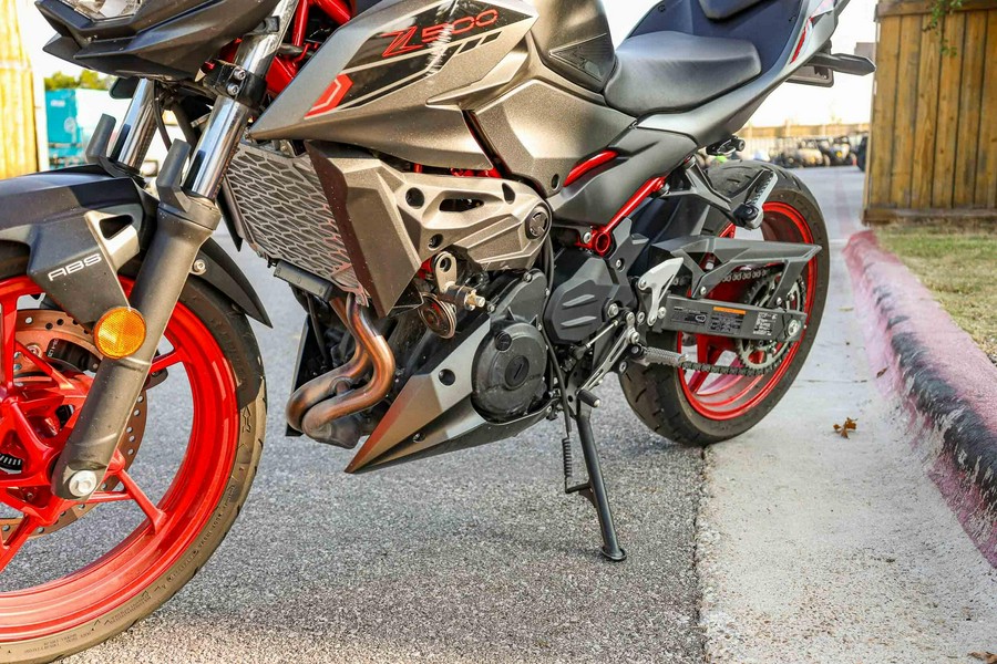 2025 KAWASAKI Z500 SE ABS