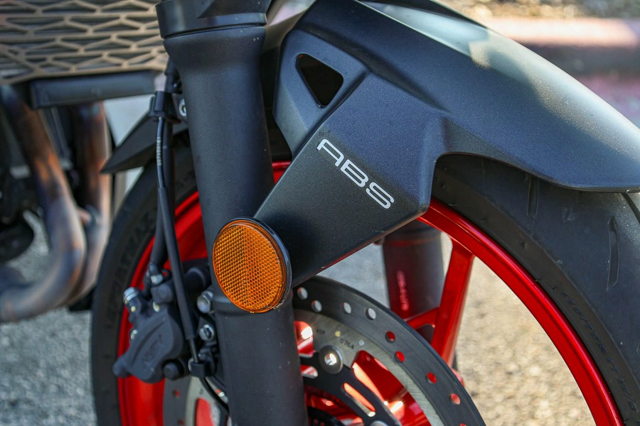 2025 KAWASAKI Z500 SE ABS