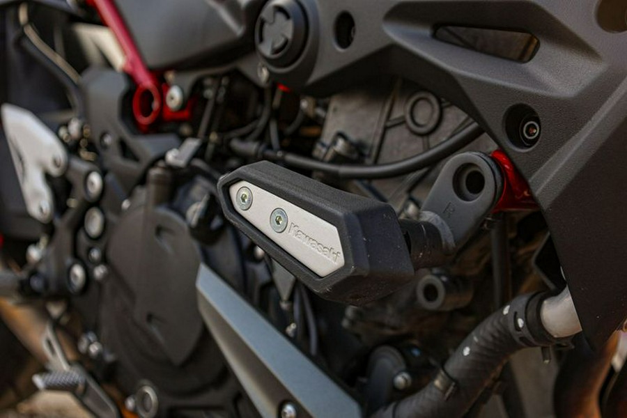 Used 2025 KAWASAKI Z500 SE ABS