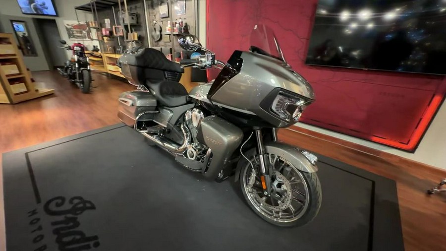 2024 Indian Motorcycle® Pursuit® Limited Titanium/Black Metallic