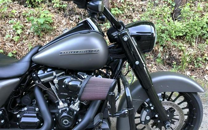 2018 Harley-Davidson® FLHRXS - Road King® Special