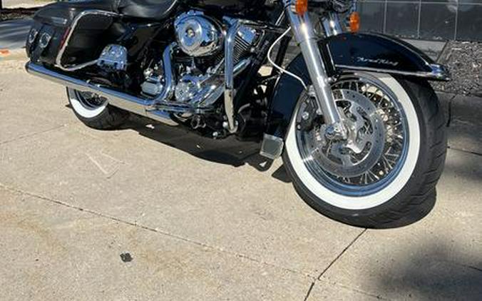 2011 Harley-Davidson® FLHRC - Road King® Classic