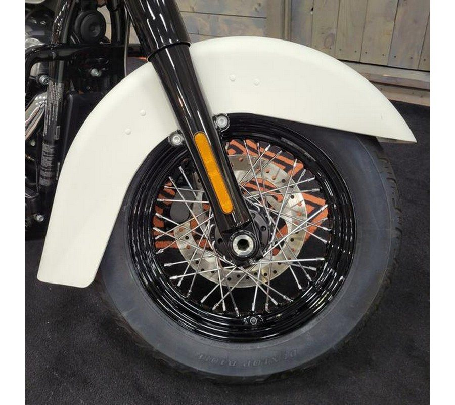 2018 Harley-Davidson® FLSL - Softail® Softail Slim®
