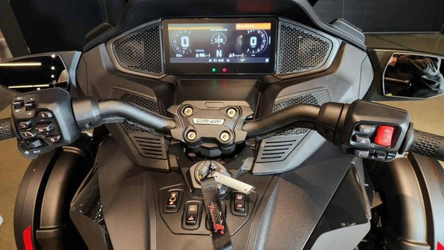 2026 Can-Am Spyder RT Limited Dark