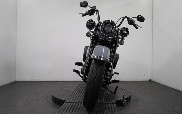 2026 Harley-Davidson® FLHC - Heritage Classic