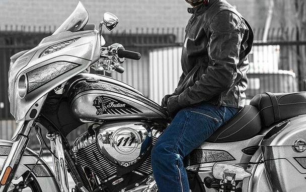 2018 Indian Motorcycle Chieftain® Elite