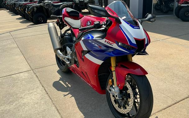 2026 Honda CBR1000RR-R Fireblade SP