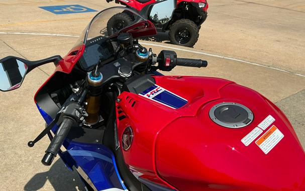 2026 Honda CBR1000RR-R Fireblade SP