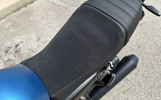 2027 Moto Guzzi V7 Stone