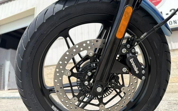 2027 Moto Guzzi V7 Stone