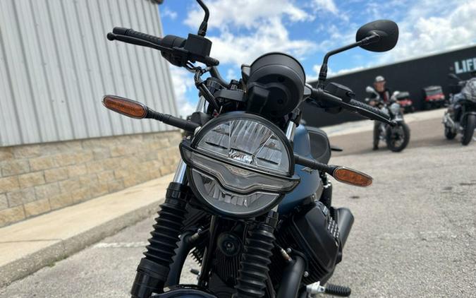 2027 Moto Guzzi V7 Stone
