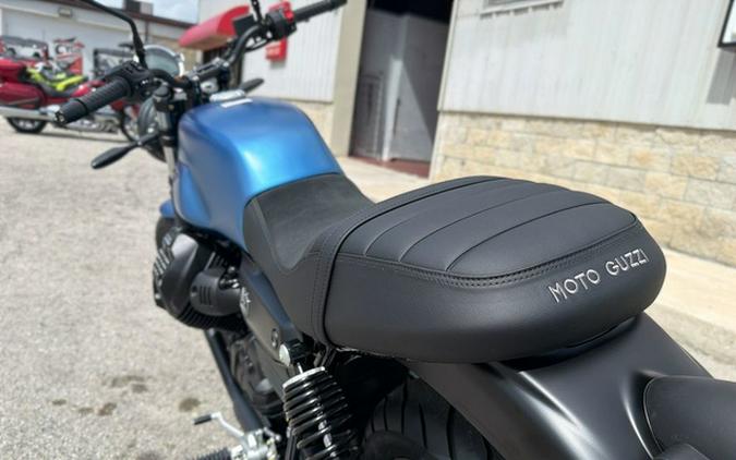 2027 Moto Guzzi V7 Stone