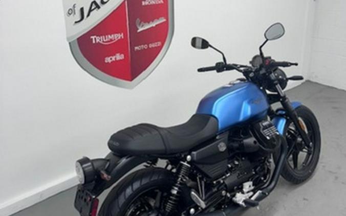 2027 Moto Guzzi V7 Stone
