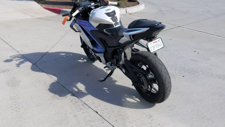 2025 Yamaha YZF-R3 ABS CA