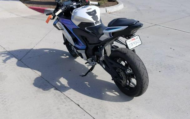2025 Yamaha YZF-R3 ABS CA
