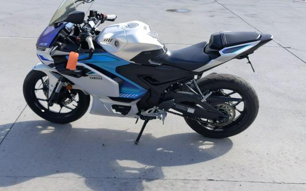 2025 Yamaha YZF-R3 ABS CA