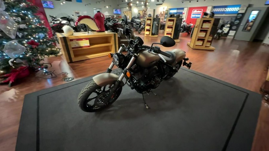 2024 Indian Motorcycle® Chief Dark Horse® Icon Sandstone Smoke