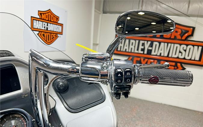 2019 Harley-Davidson CVO Road Glide FLTRXSE 22,045 Miles Lightning Silver and Charred Steel