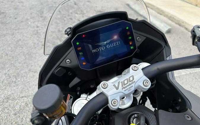 2027 Moto Guzzi V100 Mandello