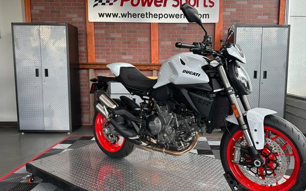 2026 Ducati MONSTER 896