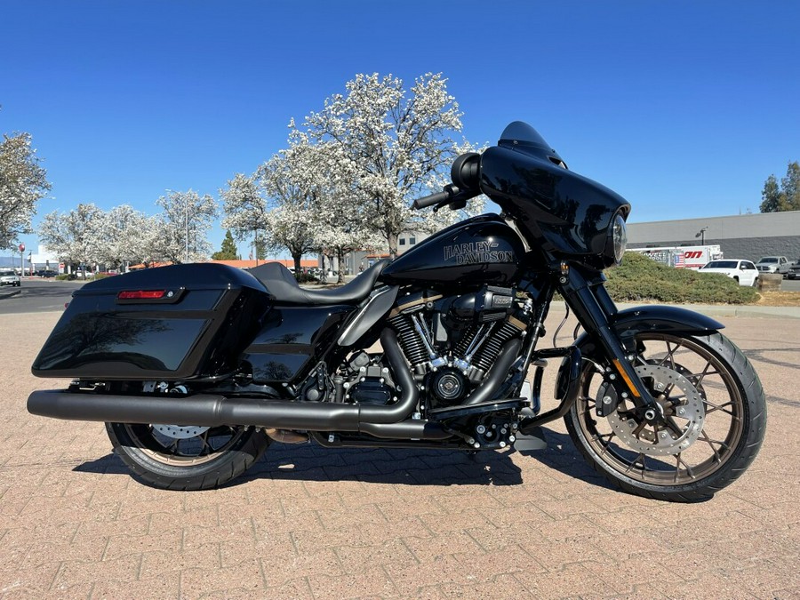 FLHXST 2022 Street Glide ST