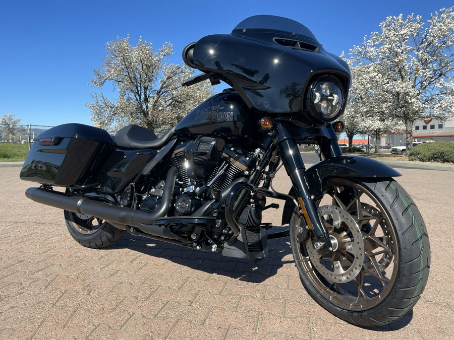 FLHXST 2022 Street Glide ST