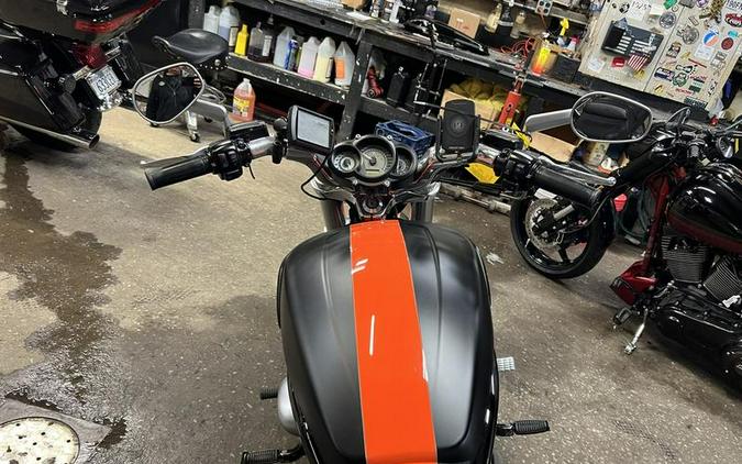2017 Harley-Davidson® VRSCF - V-Rod Muscle®