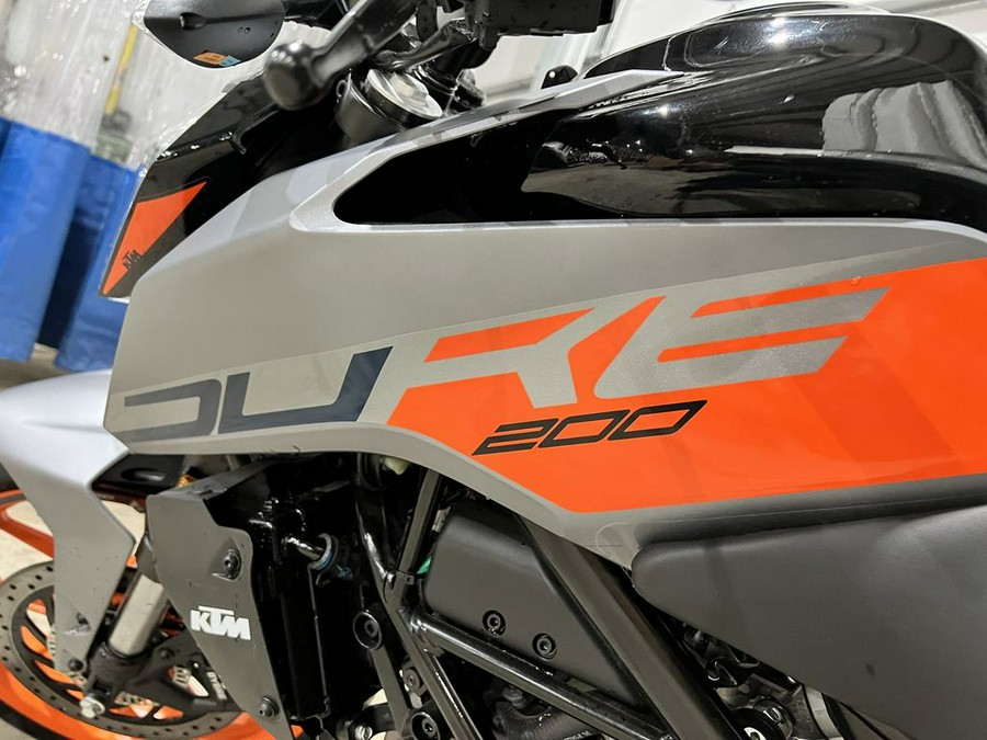 2023 KTM Duke 200