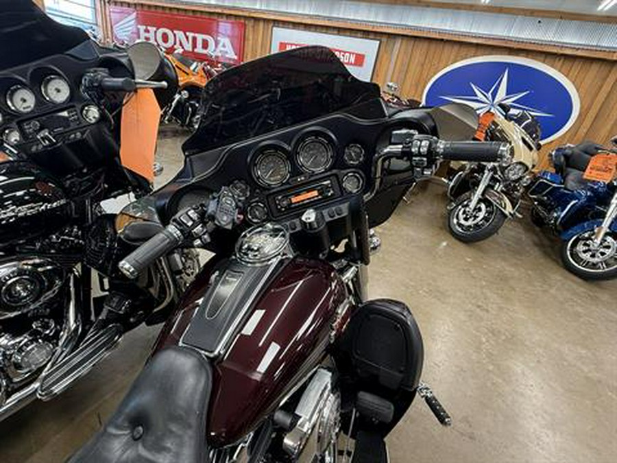 2005 Harley-Davidson FLHTCUI Ultra Classic® Electra Glide® Firefighter Special Edition