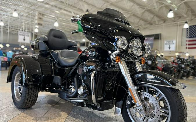 2022 Harley-Davidson FLHTCUTG - Tri Glide Ultra