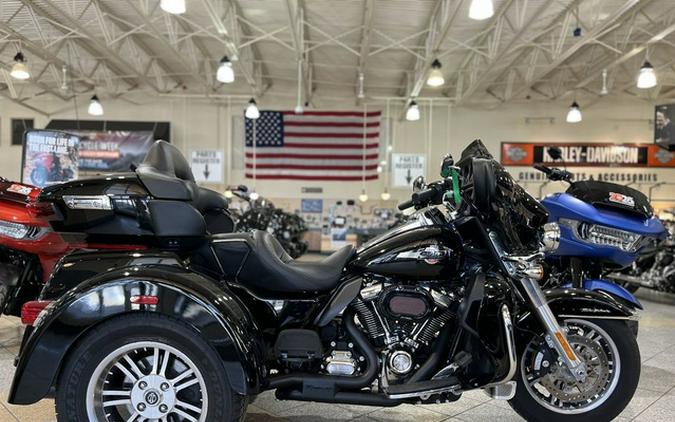 2022 Harley-Davidson FLHTCUTG - Tri Glide Ultra