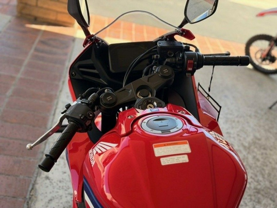 2026 Honda CBR650R E-Clutch