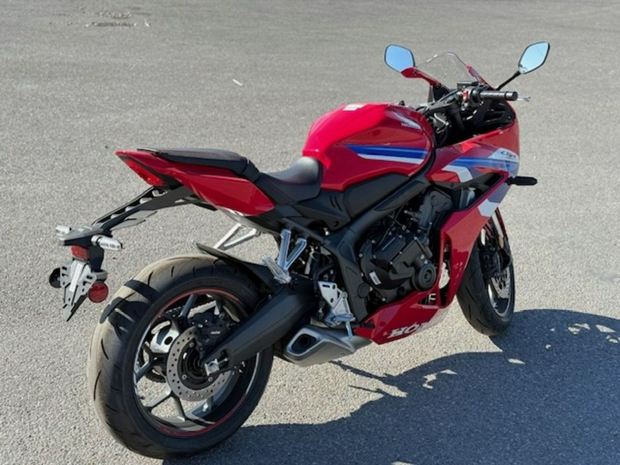2025 Honda CBR650R E-Clutch