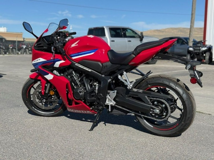 2025 Honda CBR650R E-Clutch