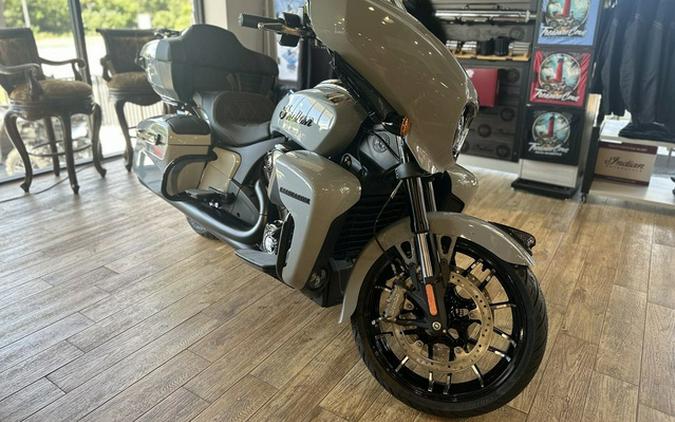 2025 Indian Roadmaster PowerPlus Dark Horse w/PowerBand Stor