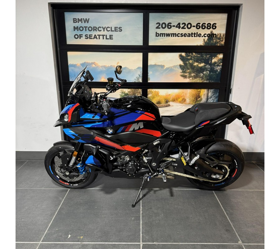 2026 BMW M 1000 XR