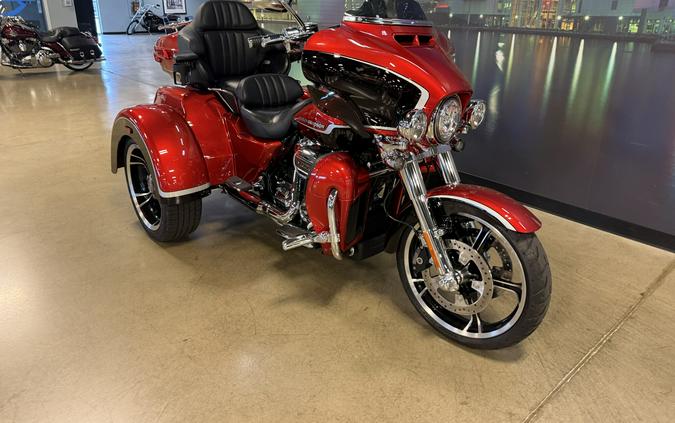 FLHTCUTGSE 2021 CVO Tri Glide