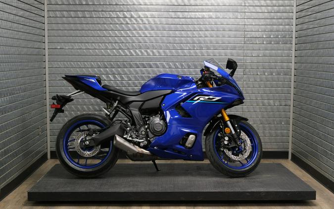 2026 YAMAHA YZF-R7