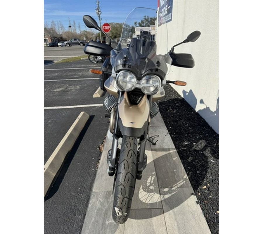 2025 Moto Guzzi V85 TT Travel