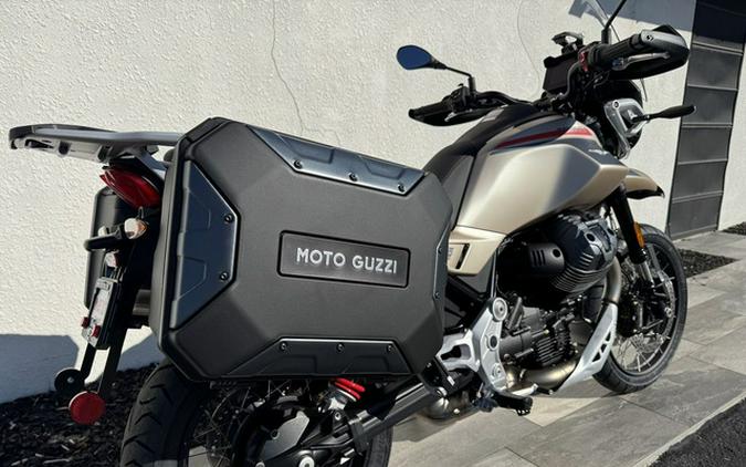 2025 Moto Guzzi V85 TT Travel