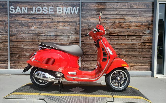 2025 Vespa GTS 300