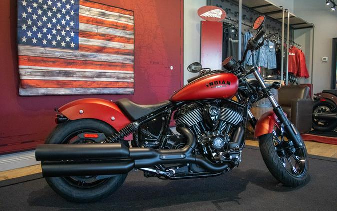 2025 Indian Chief Dark Horse Sunset Red Smoke