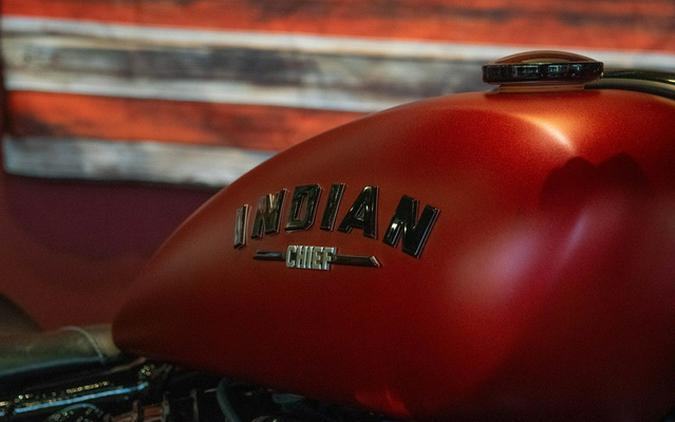 2025 Indian Chief Dark Horse Sunset Red Smoke