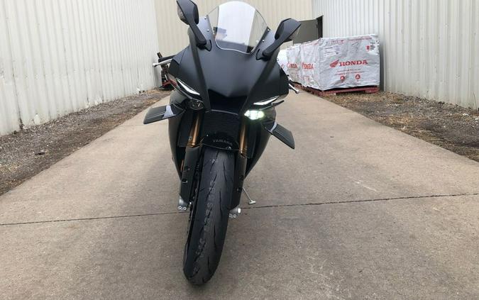 2025 Yamaha YZF R1